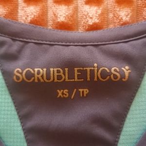 Scrubletics Scrub set